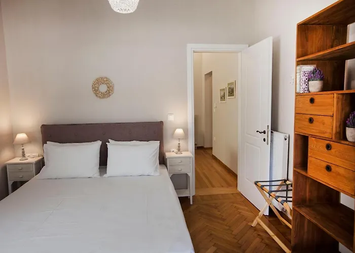 Bentzi Boutique Apartment 4